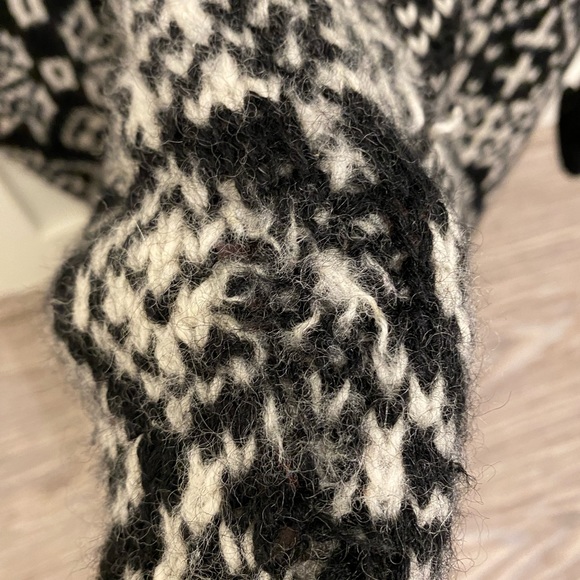 Vintage Club Monaco 100% Wool Sweater - Picture 5 of 6